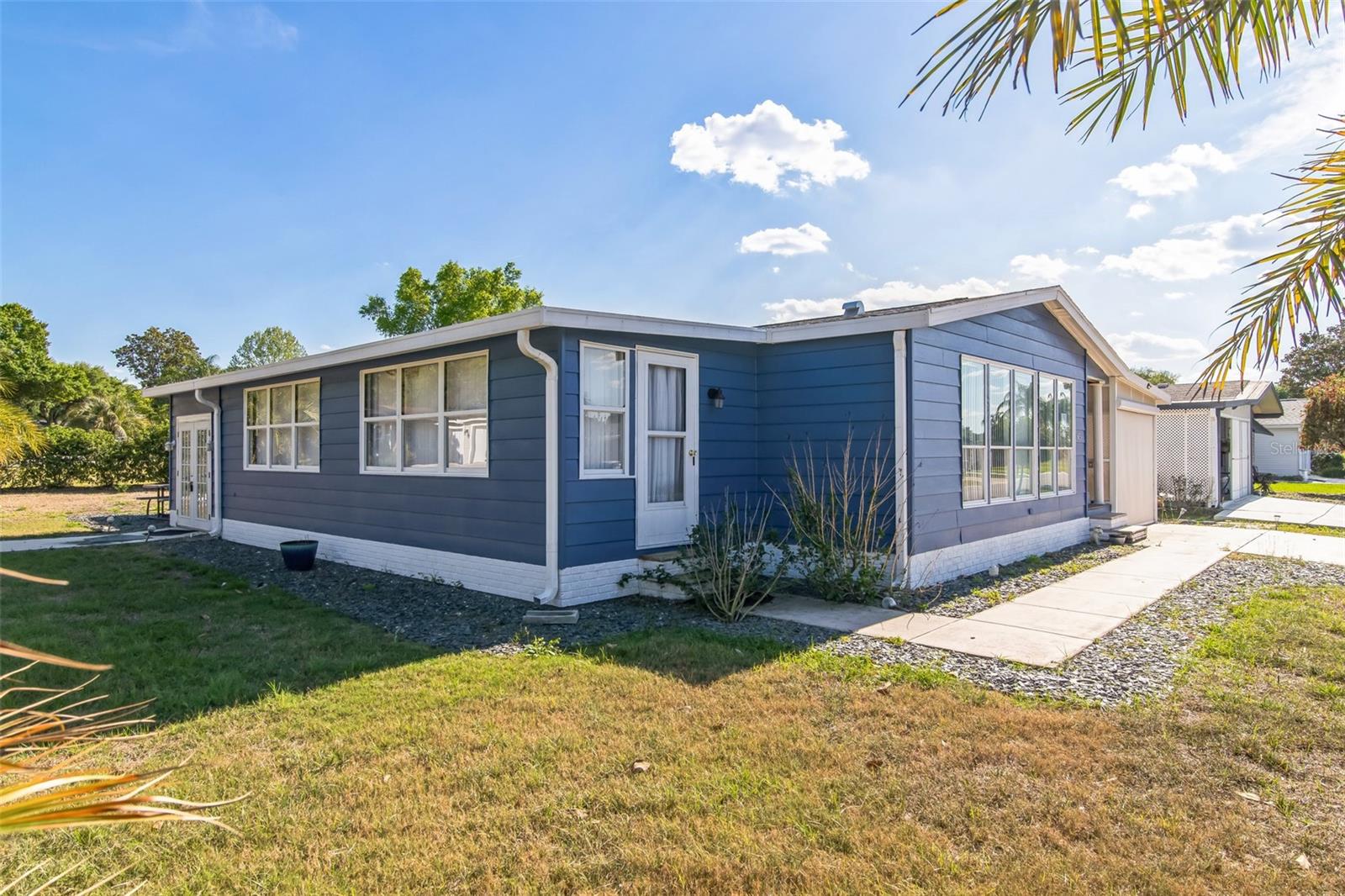 702 TURNBERRY LN, LADY LAKE, FL, 32159