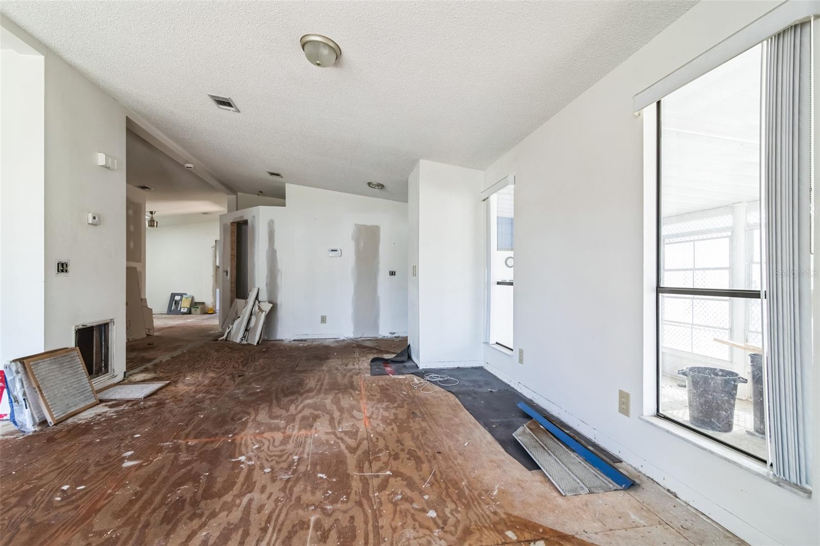 702 TURNBERRY LN, LADY LAKE, FL, 32159