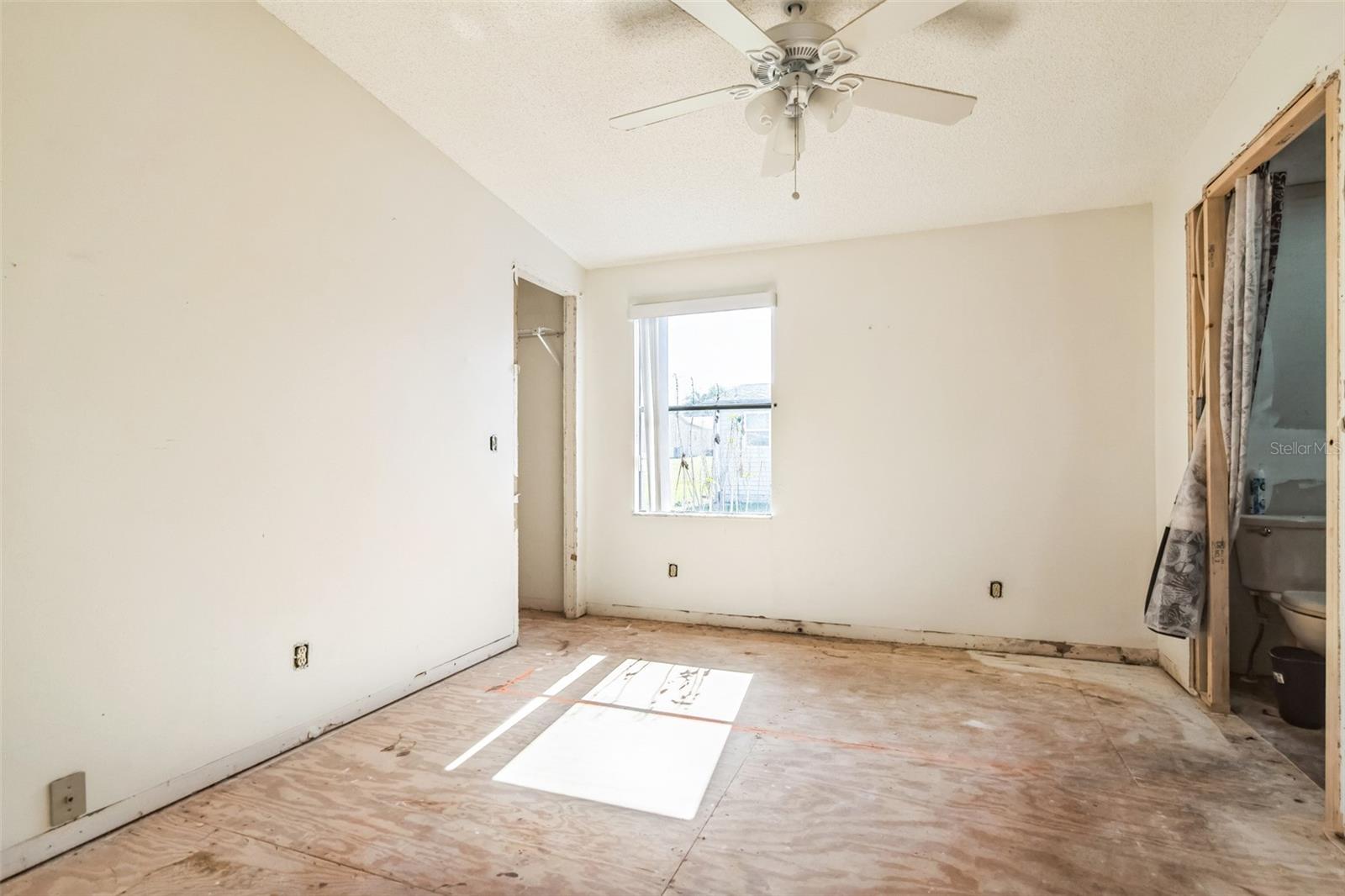 702 TURNBERRY LN, LADY LAKE, FL, 32159