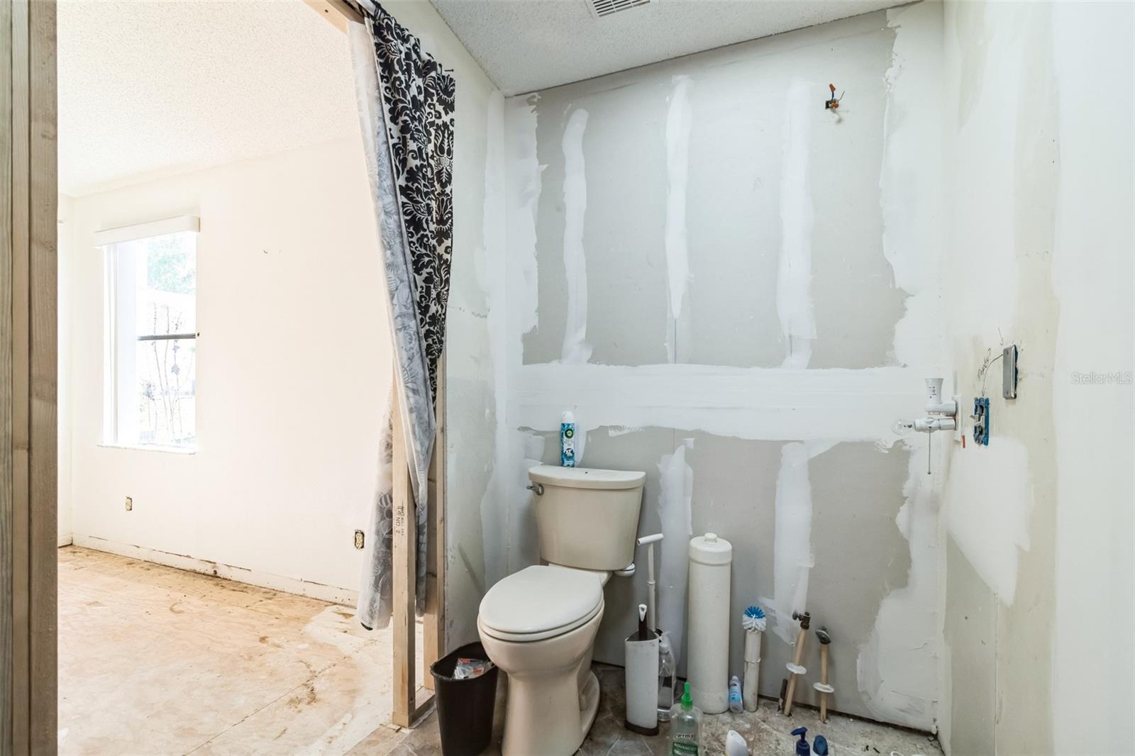 702 TURNBERRY LN, LADY LAKE, FL, 32159