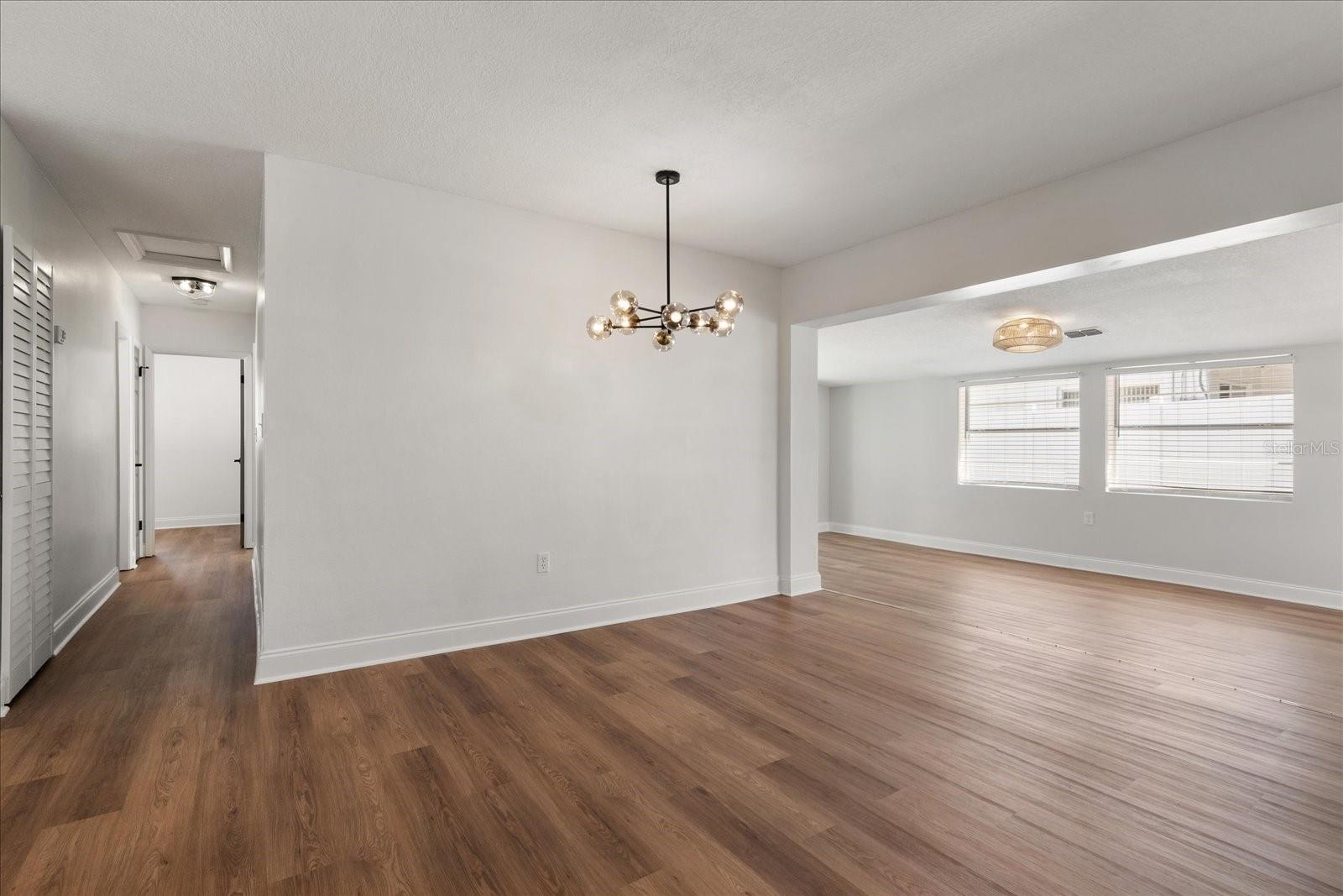 331 BARBARA CIR, BELLEAIR, FL, 33756