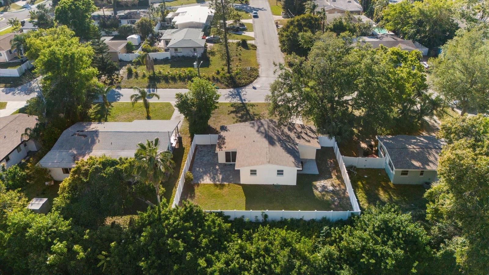 331 BARBARA CIR, BELLEAIR, FL, 33756