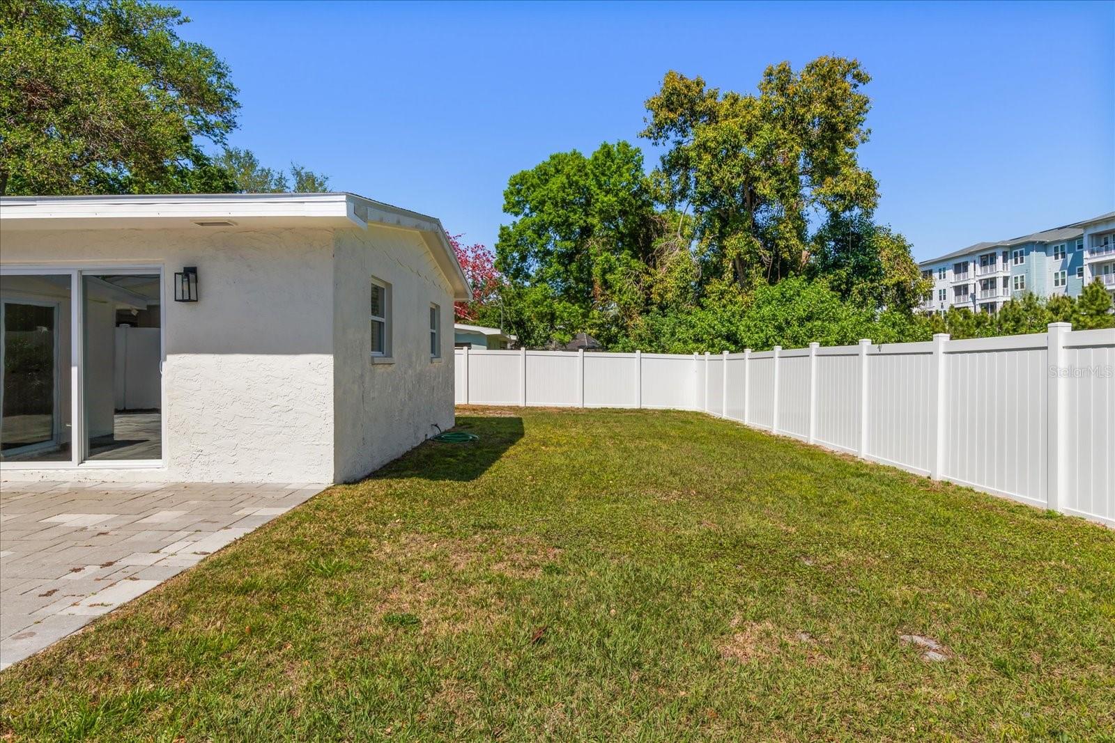 331 BARBARA CIR, BELLEAIR, FL, 33756