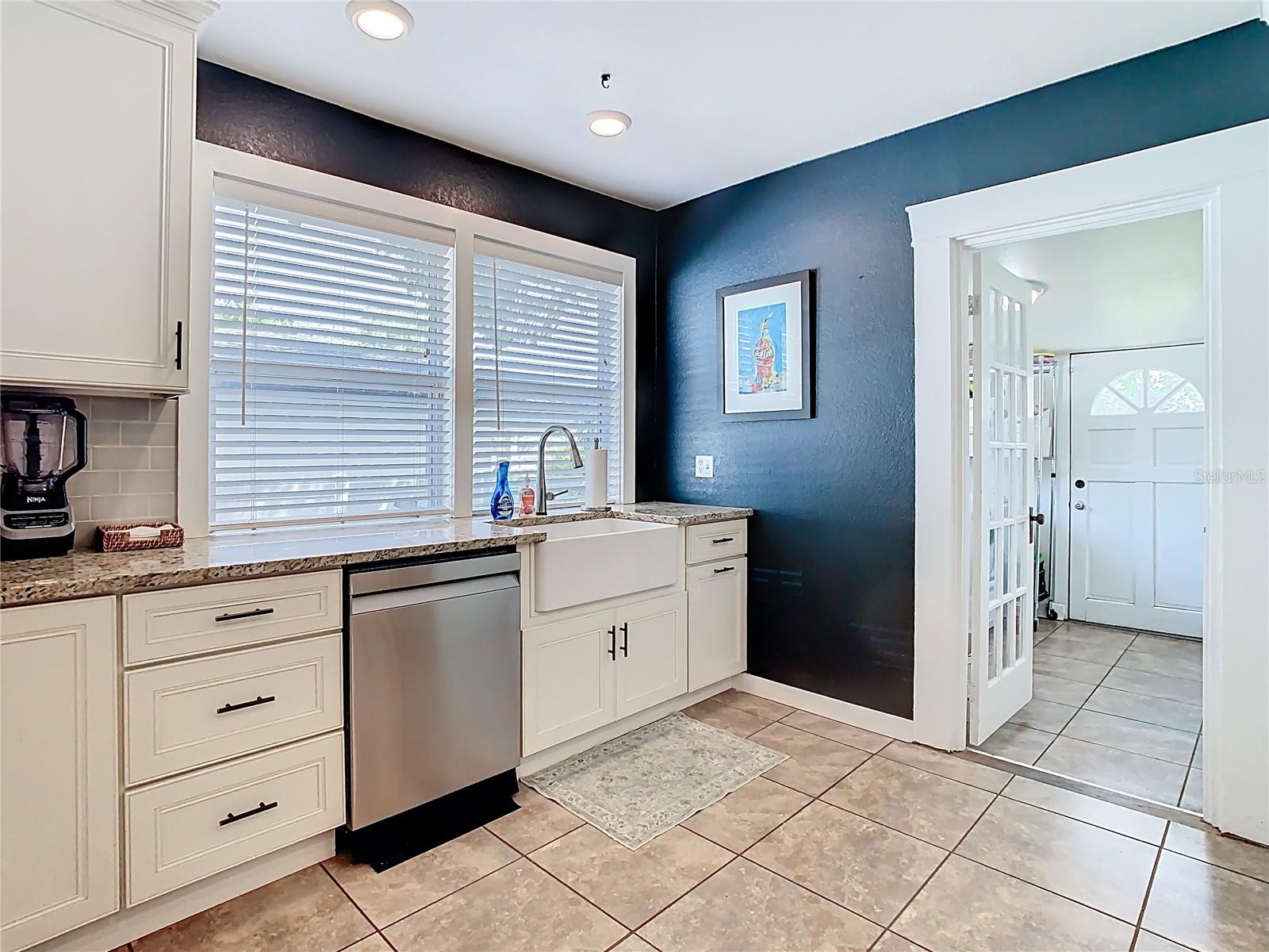 714 W PENINSULAR ST, TAMPA, FL, 33603