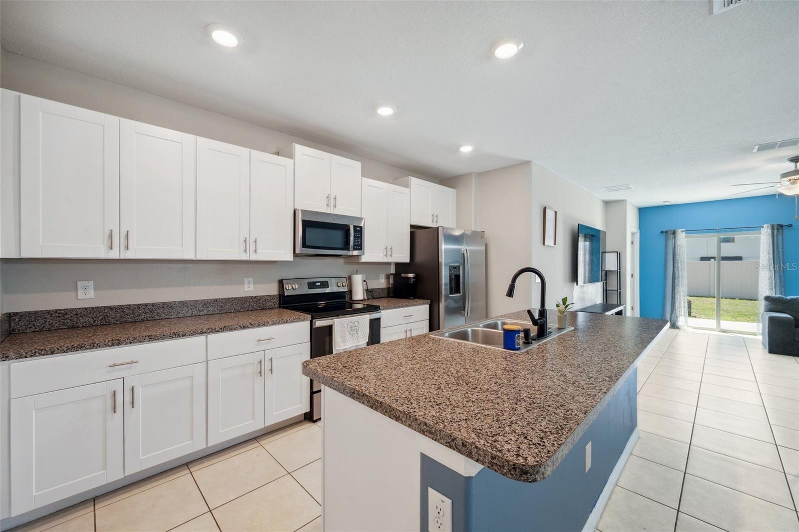 6068 APPLE SNAIL AVE, NEW PORT RICHEY, FL, 34653