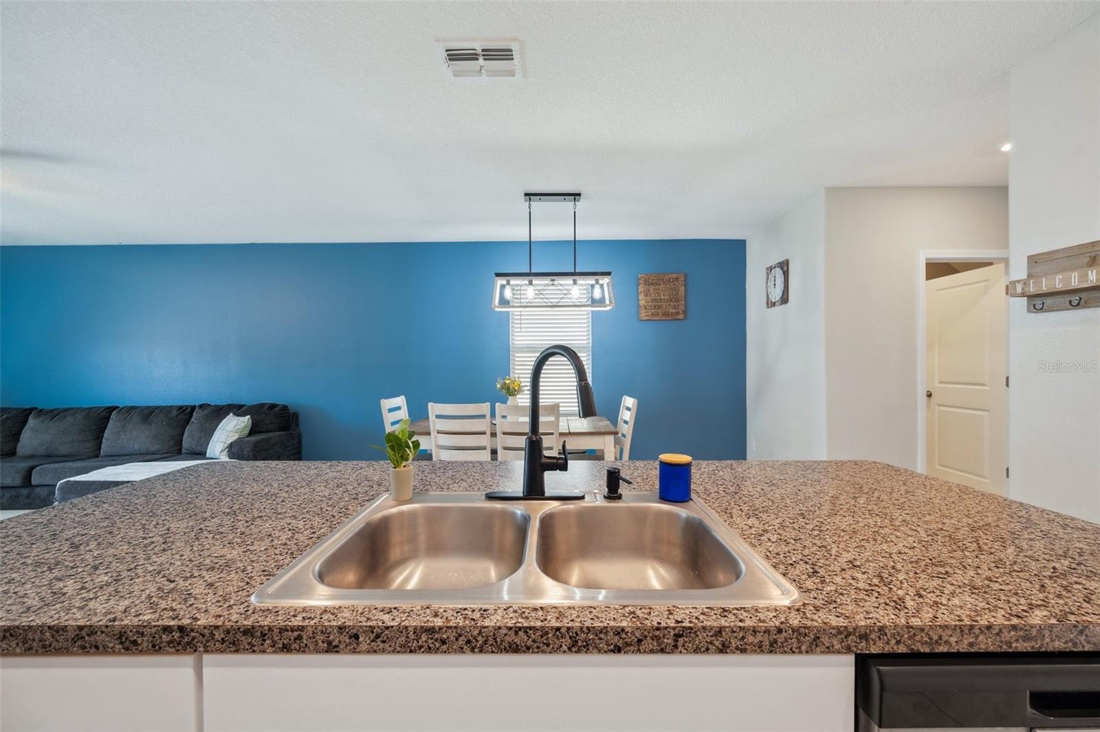 6068 APPLE SNAIL AVE, NEW PORT RICHEY, FL, 34653