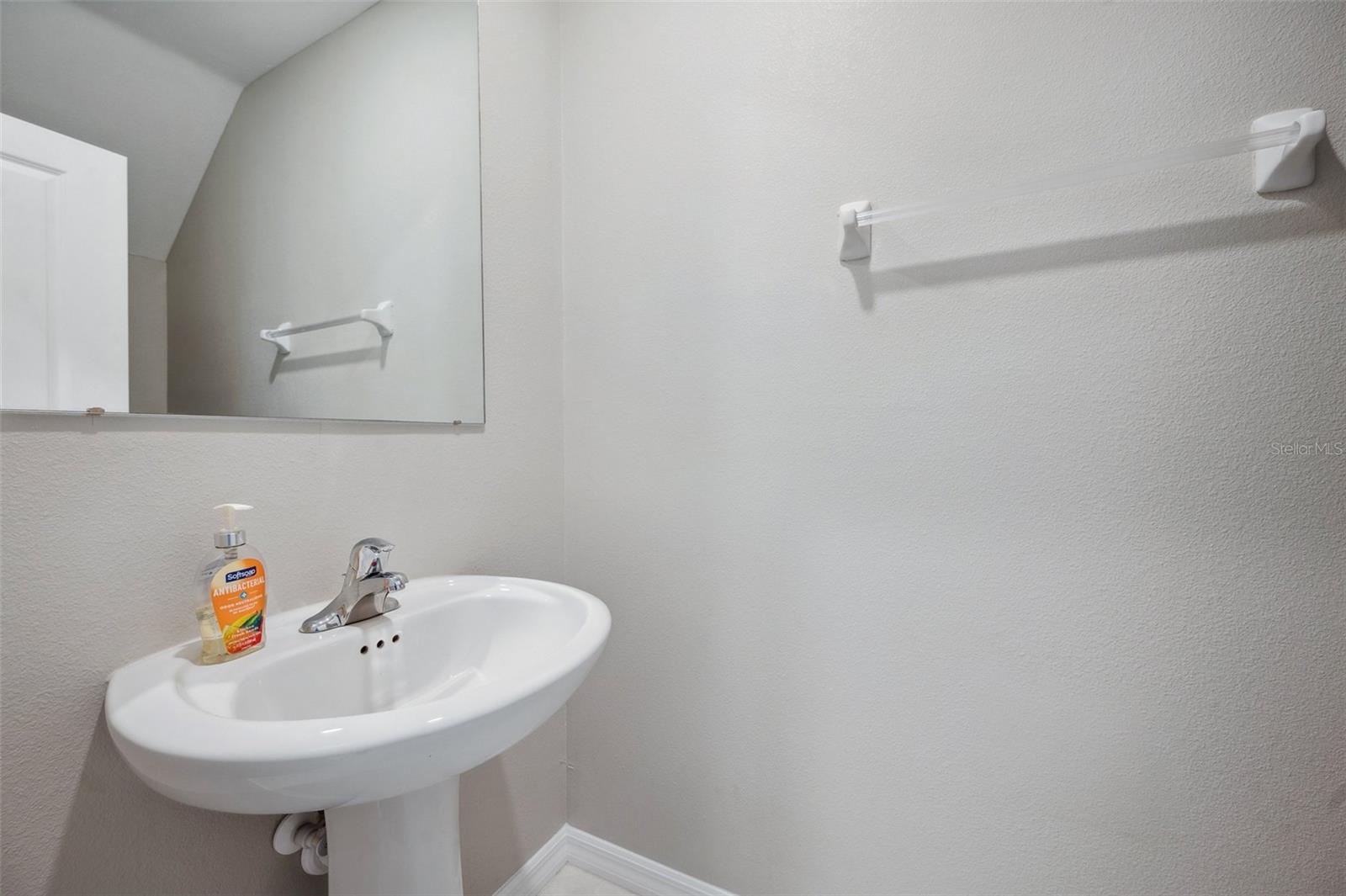 6068 APPLE SNAIL AVE, NEW PORT RICHEY, FL, 34653