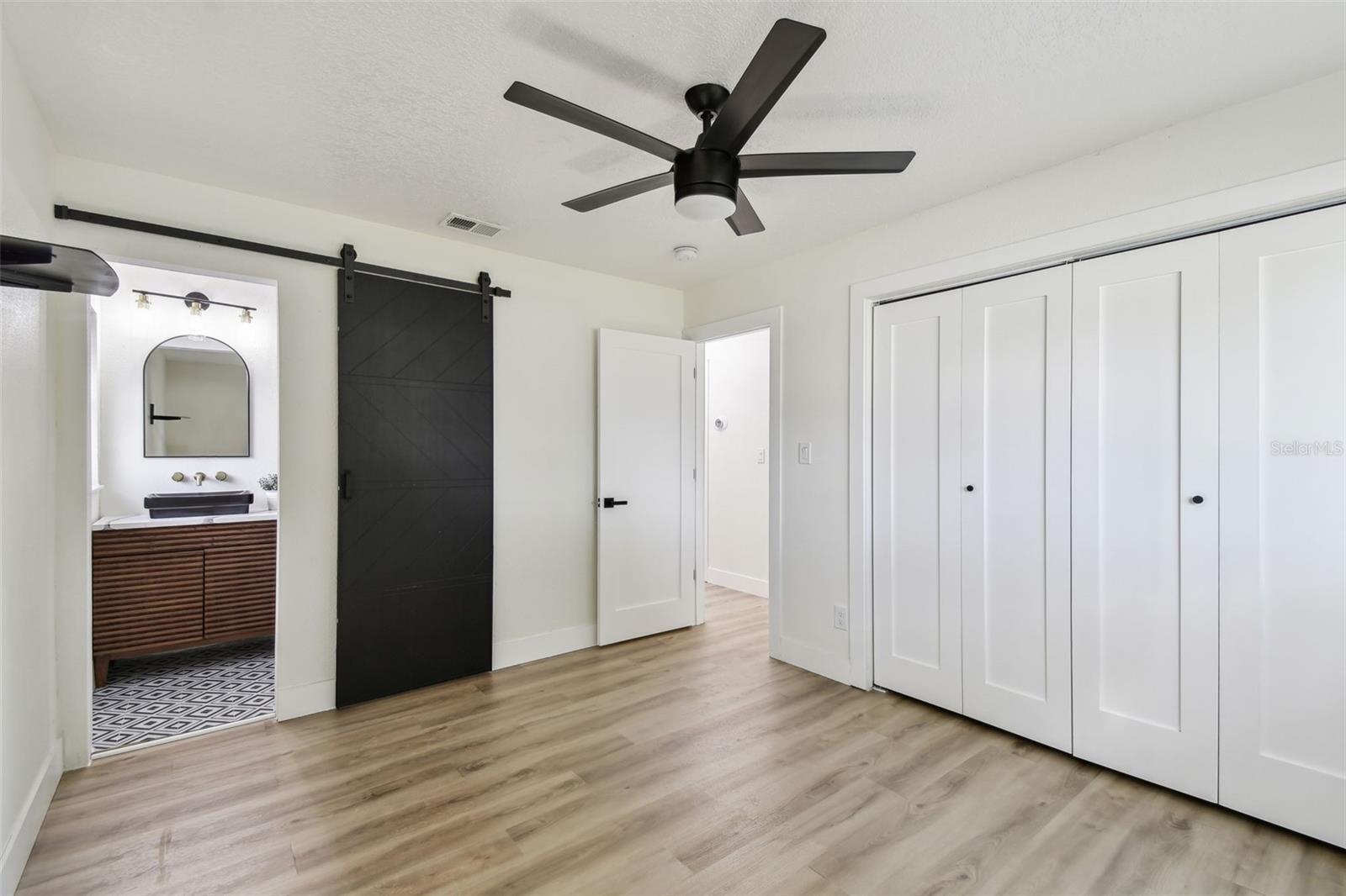 5907 TAMPA SHORES BLVD, TAMPA, FL, 33615