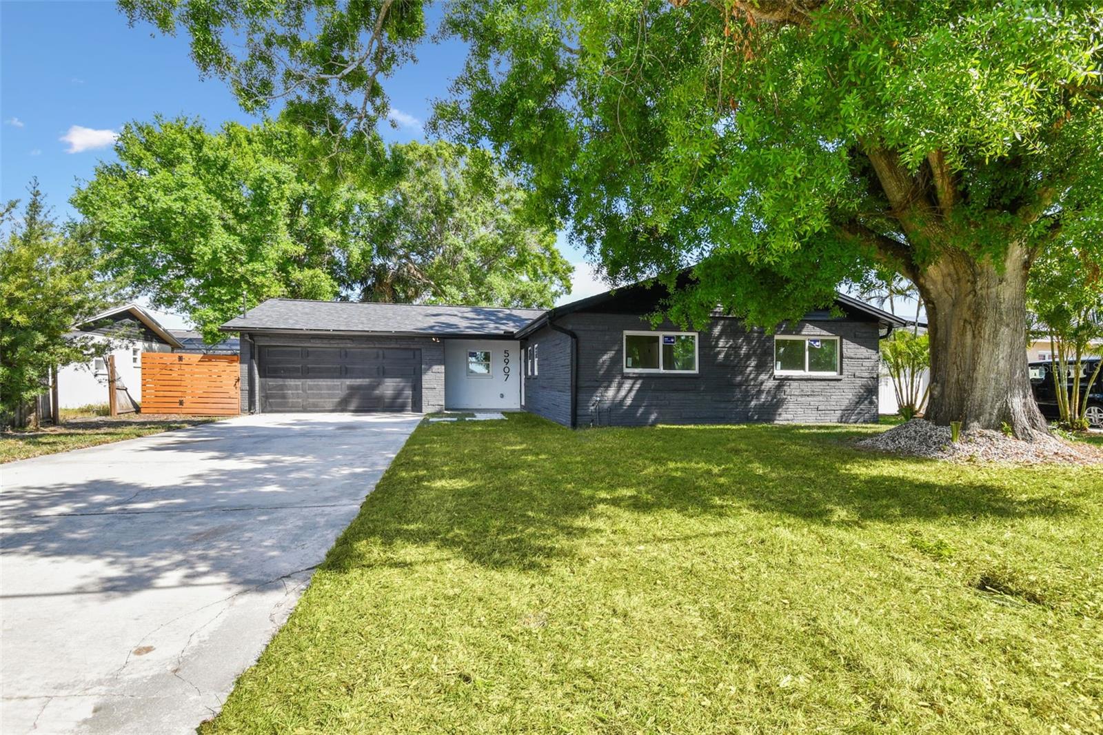 5907 TAMPA SHORES BLVD, TAMPA, FL, 33615