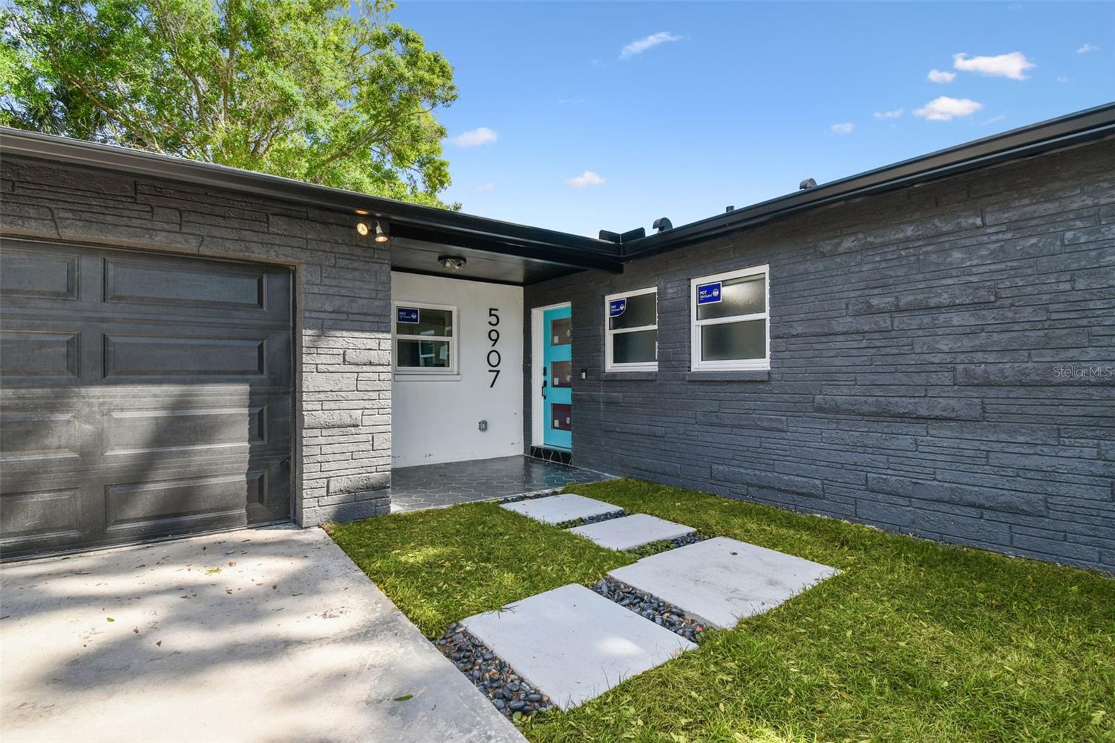 5907 TAMPA SHORES BLVD, TAMPA, FL, 33615