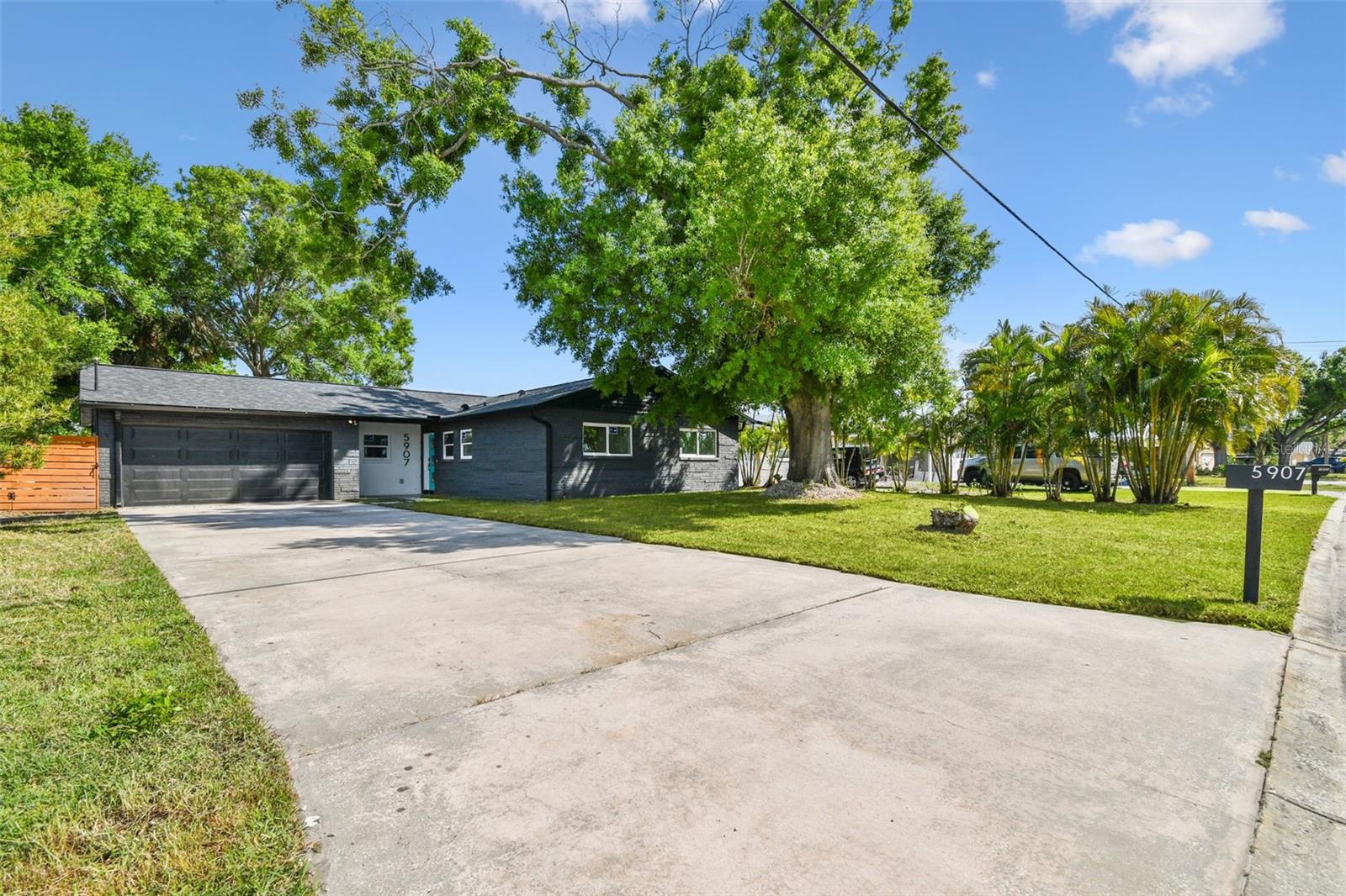 5907 TAMPA SHORES BLVD, TAMPA, FL, 33615
