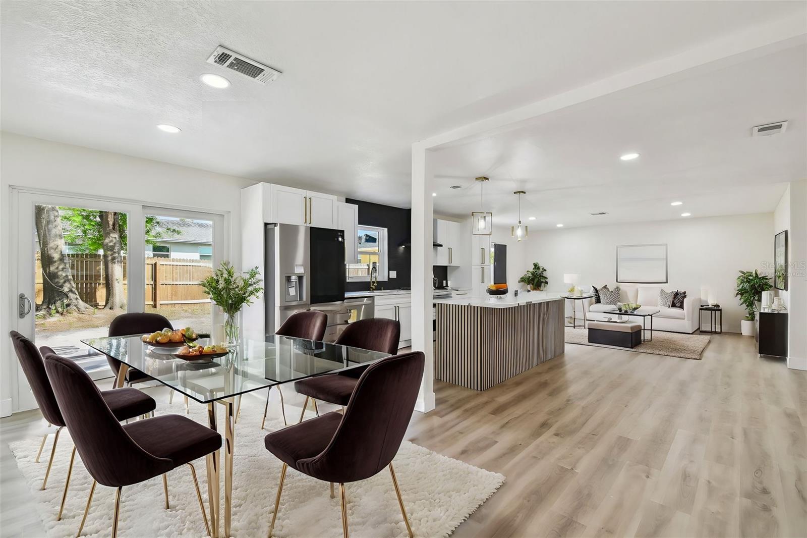 5907 TAMPA SHORES BLVD, TAMPA, FL, 33615