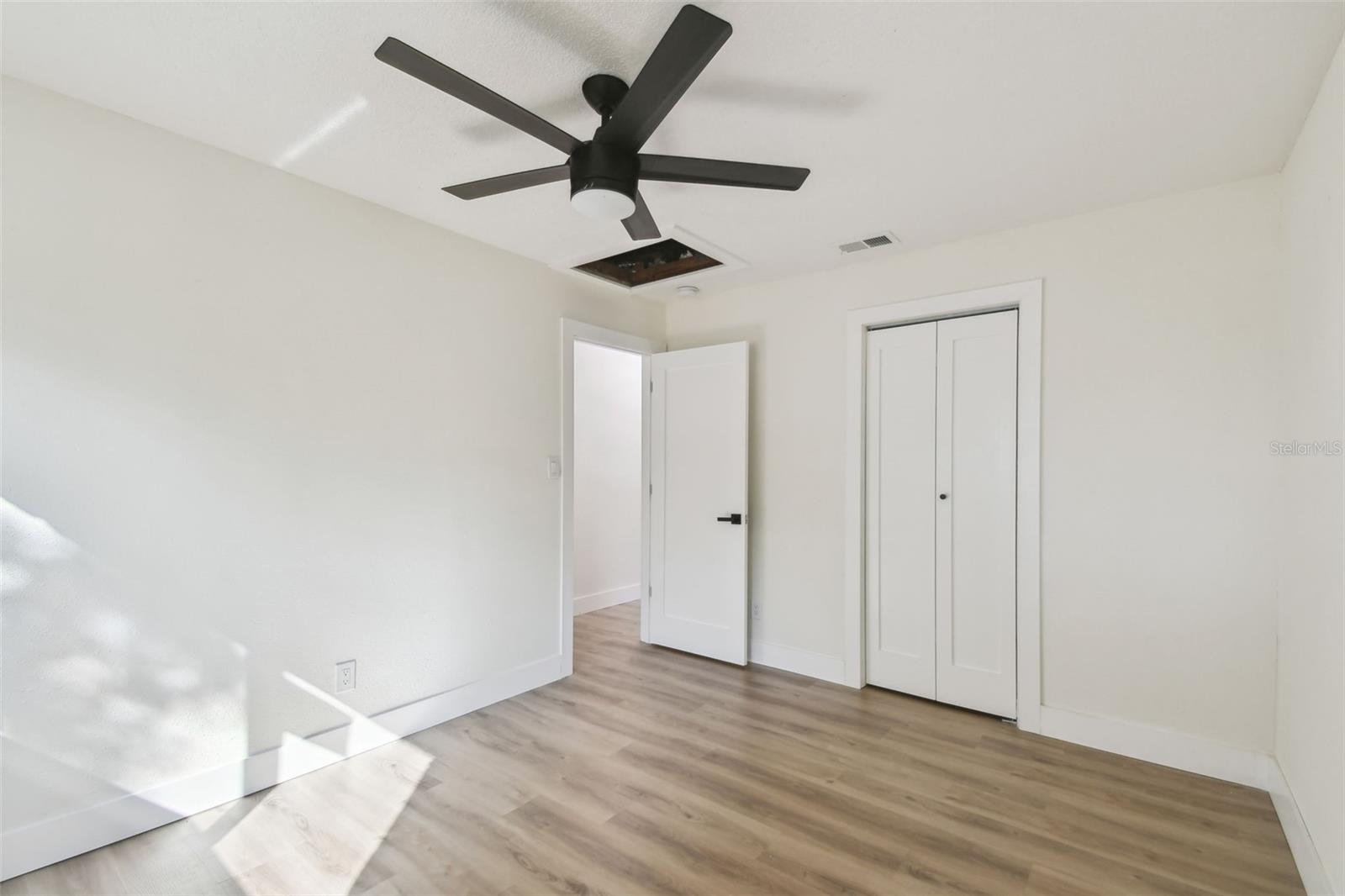 5907 TAMPA SHORES BLVD, TAMPA, FL, 33615