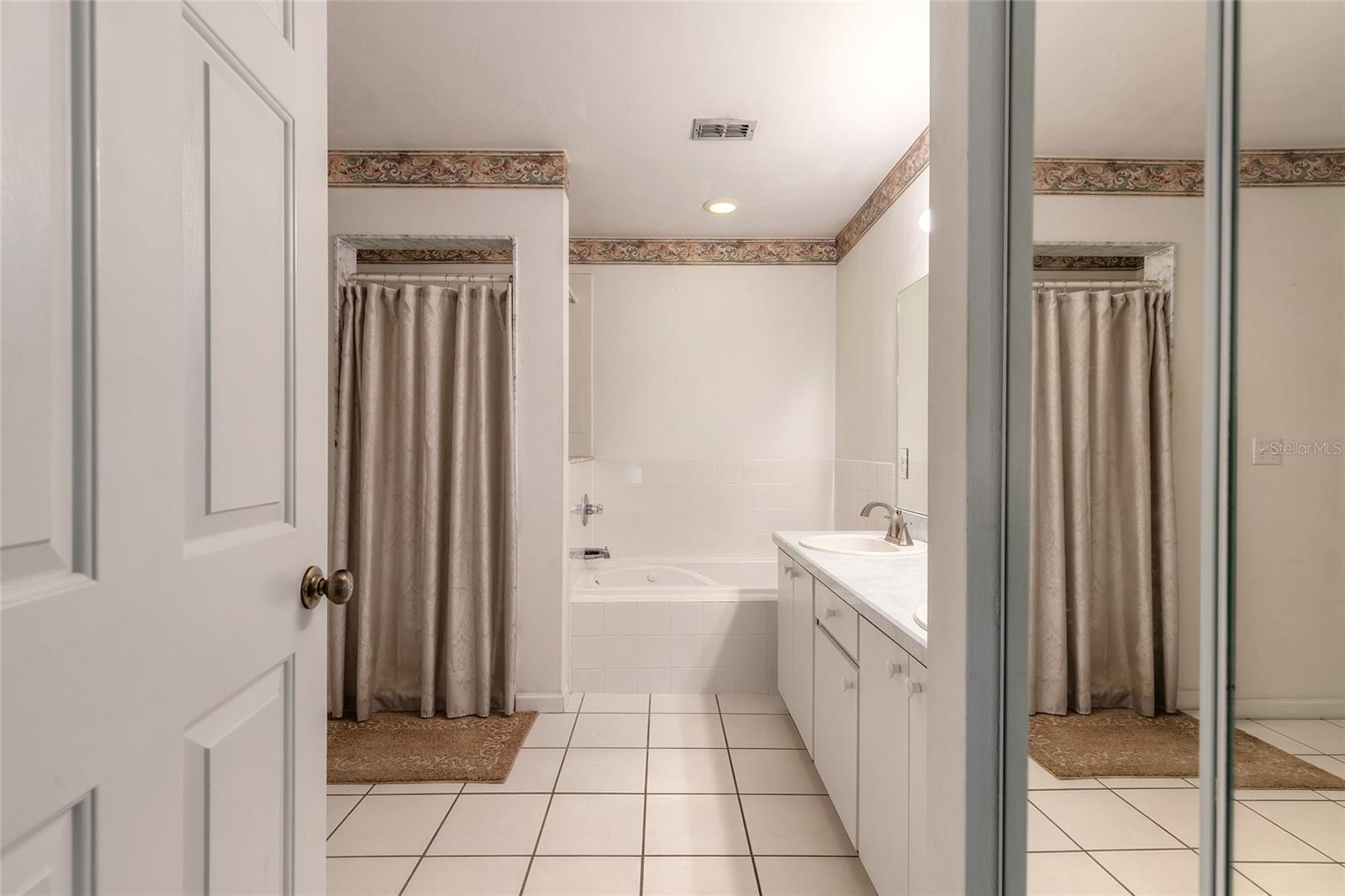 138 LARAMIE DR, PALM COAST, FL, 32137