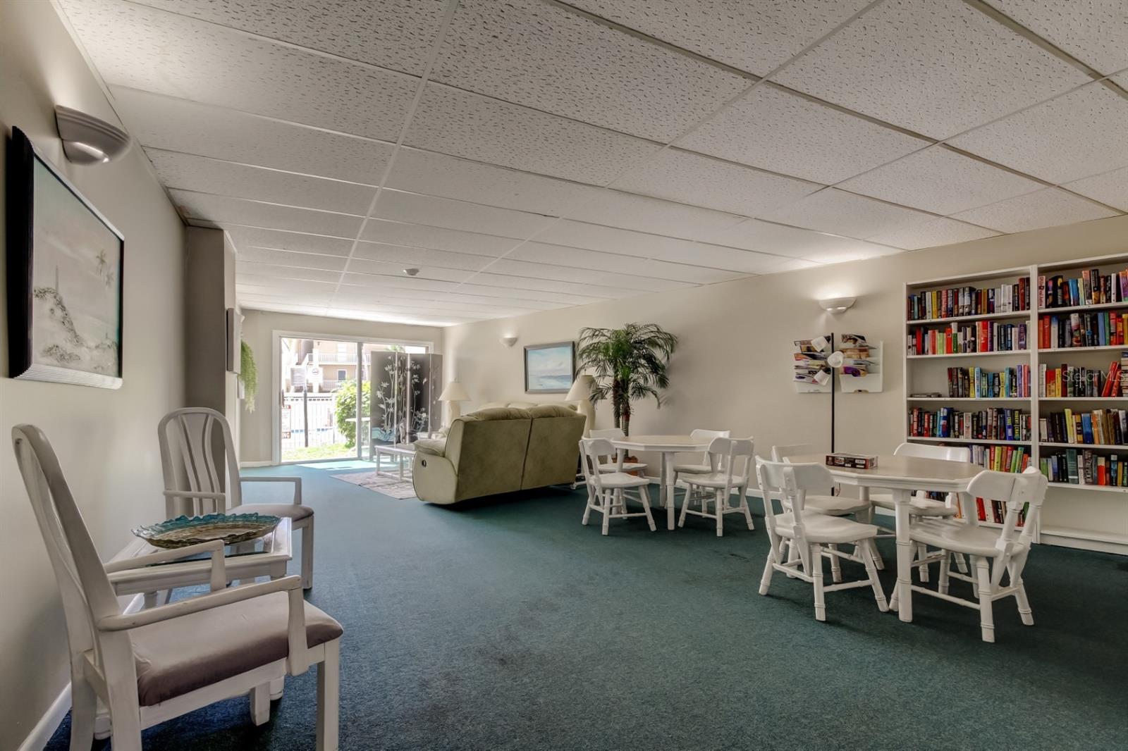225 COUNTRY CLUB DR #1104, LARGO, FL, 33771