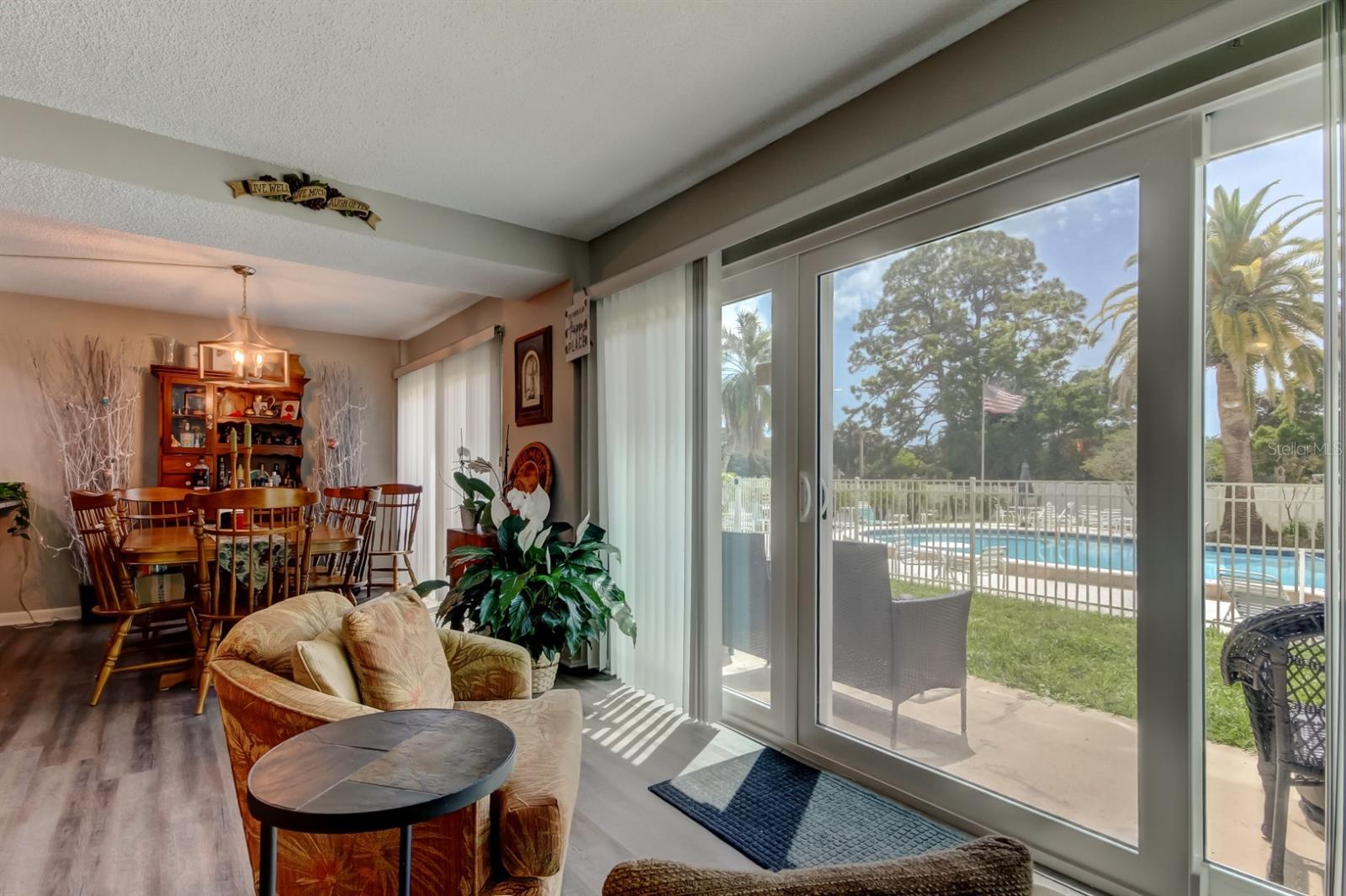 225 COUNTRY CLUB DR #1104, LARGO, FL, 33771