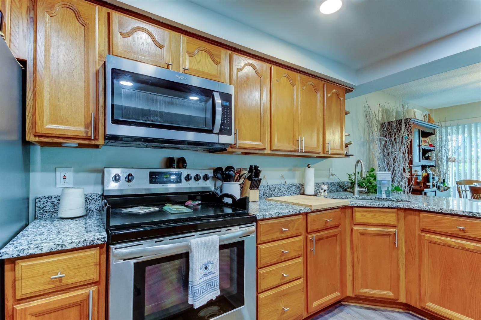 225 COUNTRY CLUB DR #1104, LARGO, FL, 33771