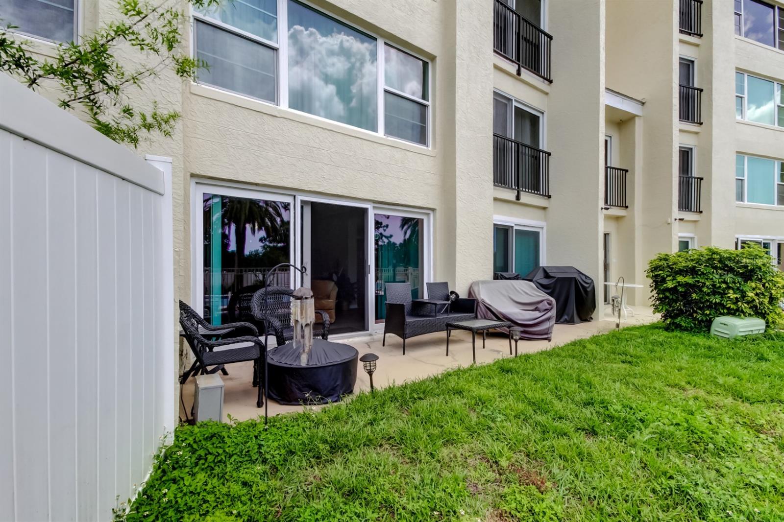 225 COUNTRY CLUB DR #1104, LARGO, FL, 33771