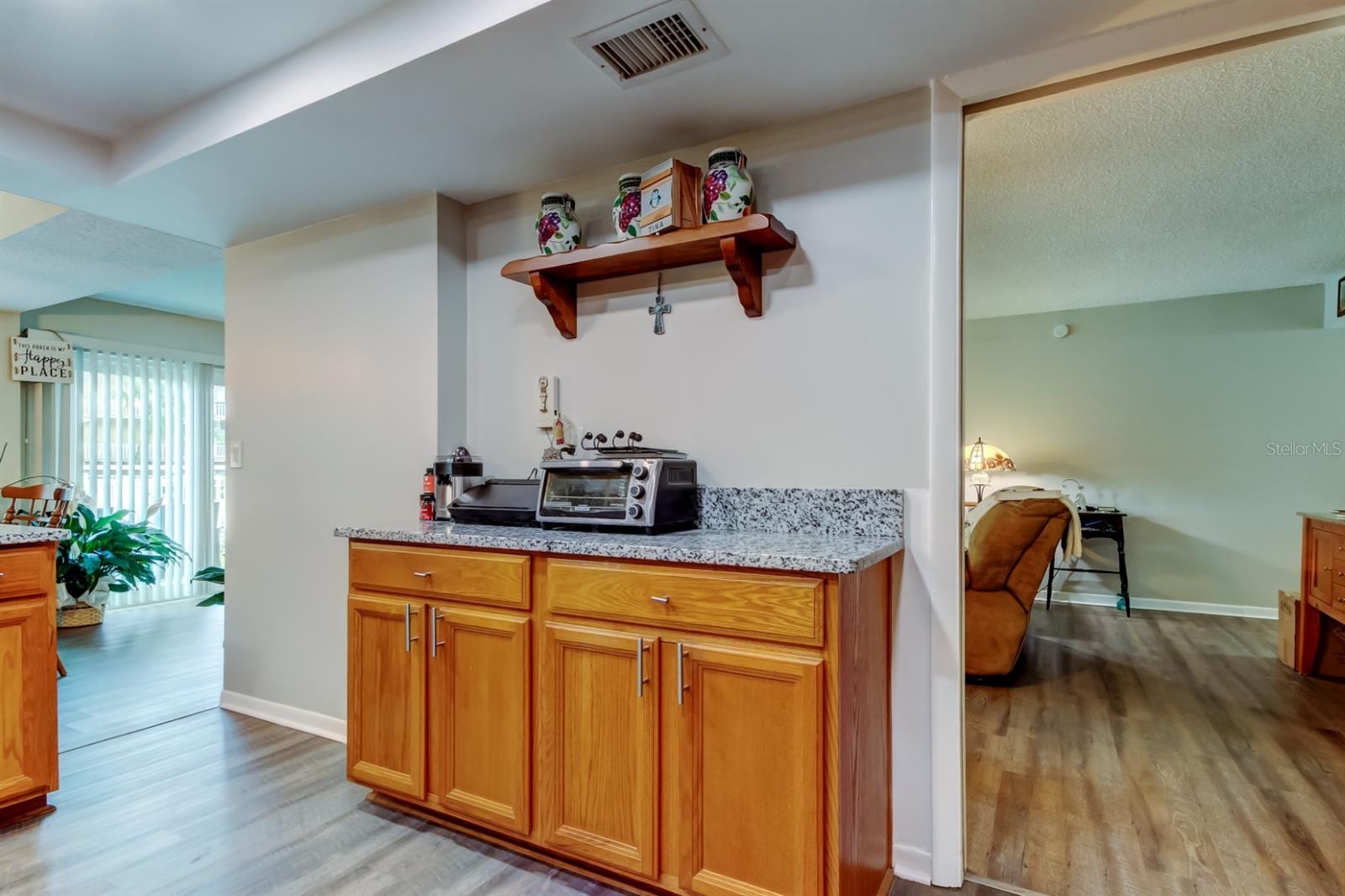 225 COUNTRY CLUB DR #1104, LARGO, FL, 33771