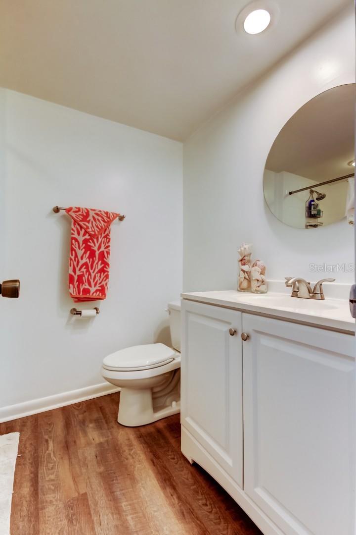 225 COUNTRY CLUB DR #1104, LARGO, FL, 33771