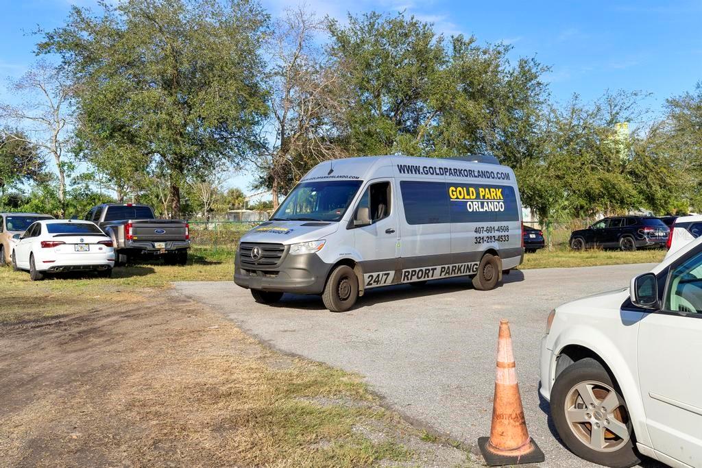 7350 NARCOOSSEE RD, ORLANDO, FL, 32822