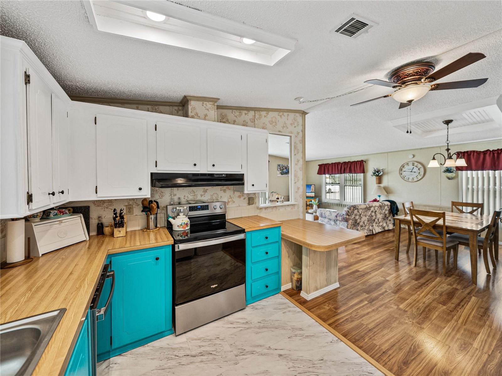 35026 COLONY HILLS DR, ZEPHYRHILLS, FL, 33541