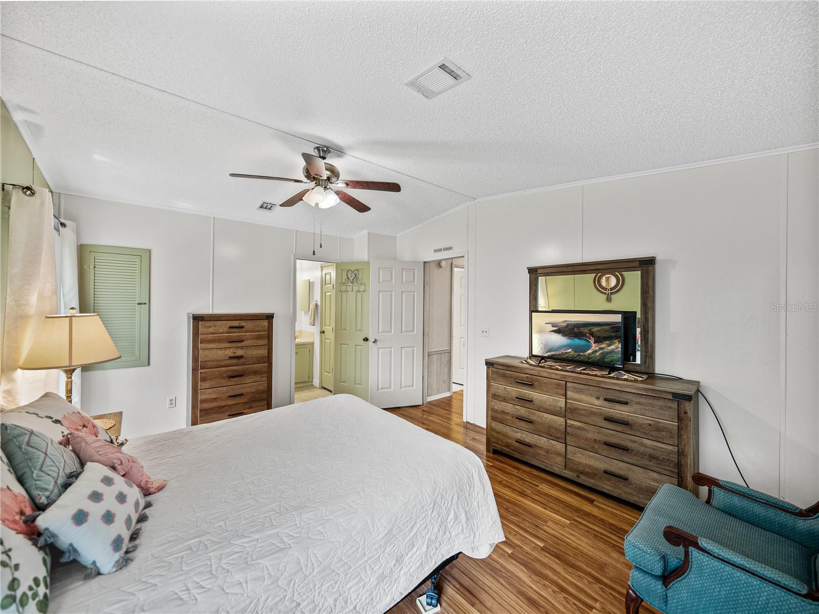 35026 COLONY HILLS DR, ZEPHYRHILLS, FL, 33541