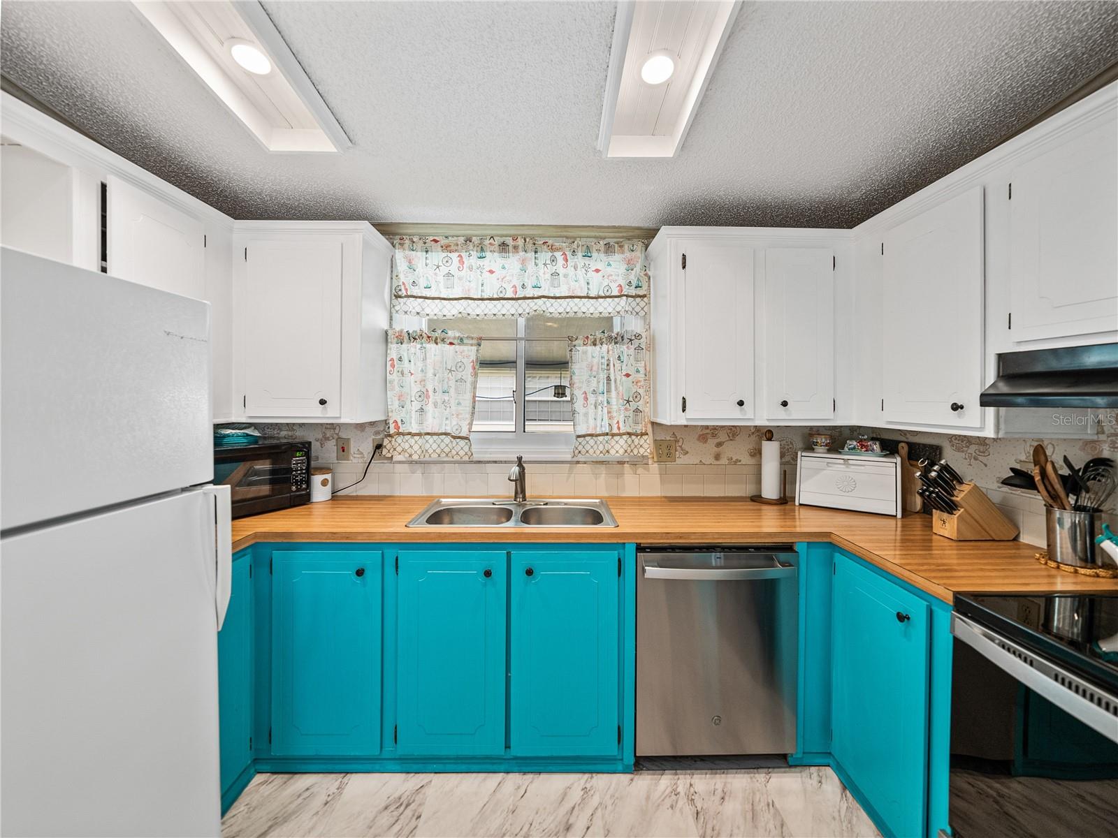 35026 COLONY HILLS DR, ZEPHYRHILLS, FL, 33541