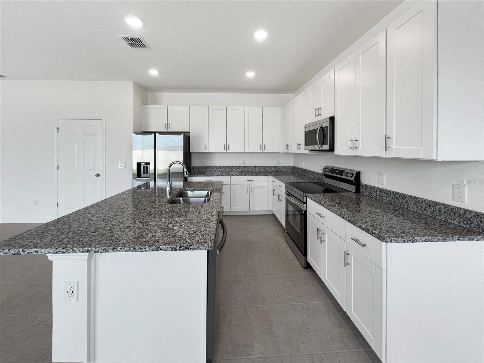 783 RICHMOND ESTATE AVE, HAINES CITY, FL, 33844