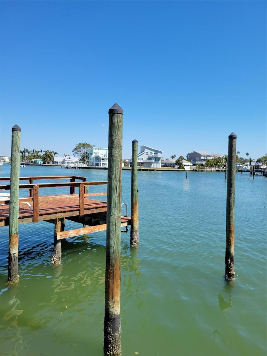 187 175TH TERRACE DR E, REDINGTON SHORES, FL, 33708
