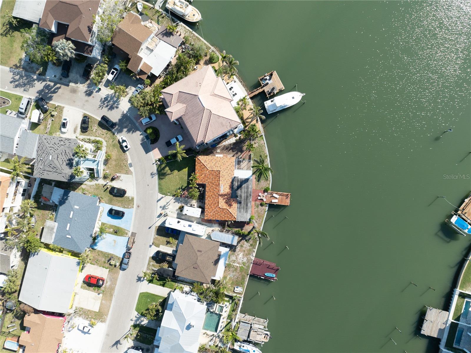 187 175TH TERRACE DR E, REDINGTON SHORES, FL, 33708