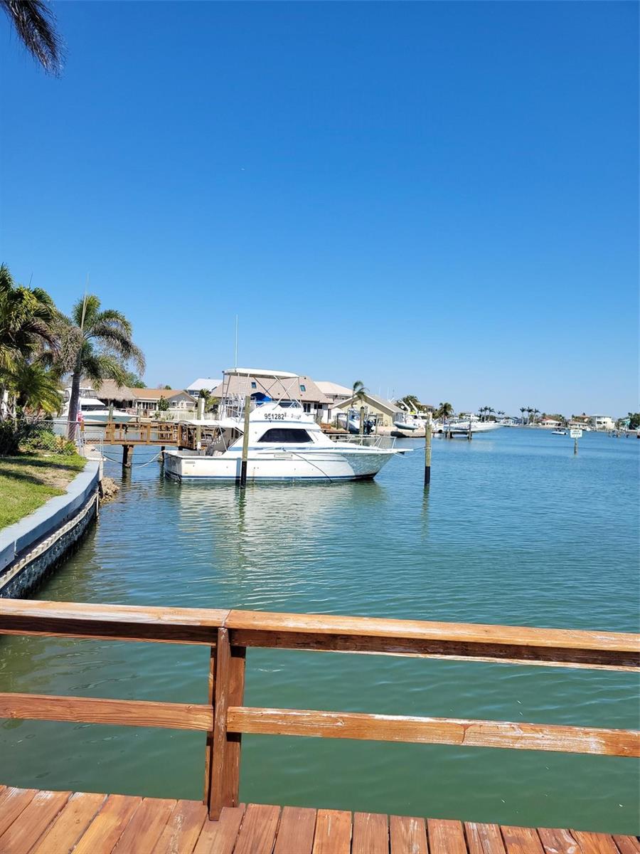 187 175TH TERRACE DR E, REDINGTON SHORES, FL, 33708