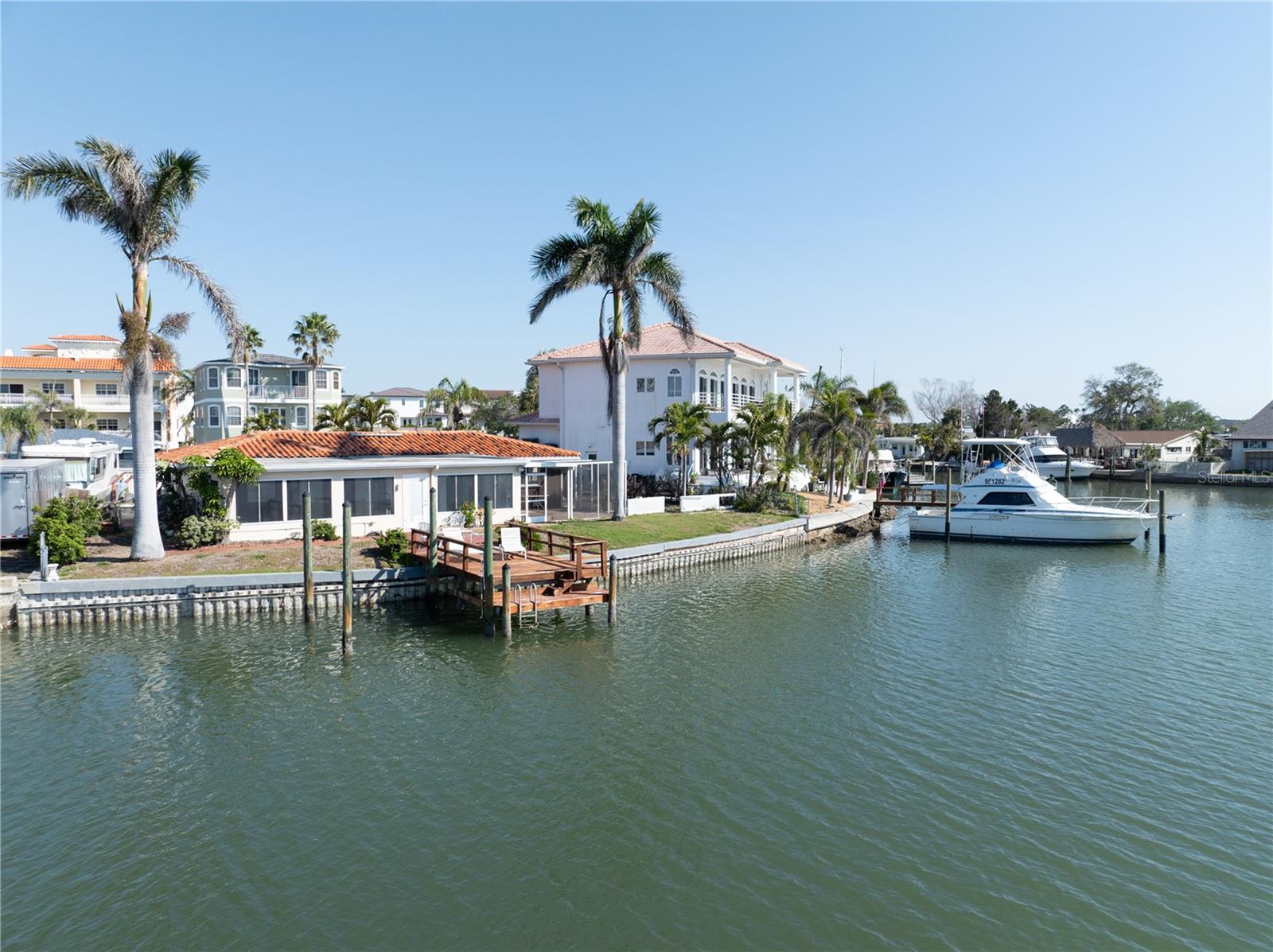 187 175TH TERRACE DR E, REDINGTON SHORES, FL, 33708