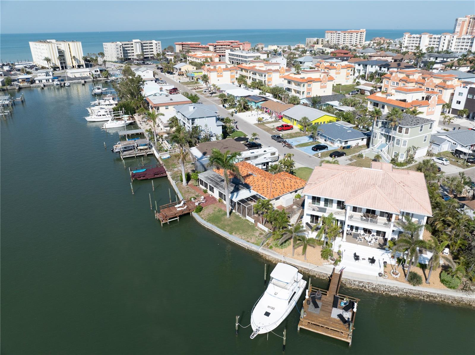 187 175TH TERRACE DR E, REDINGTON SHORES, FL, 33708