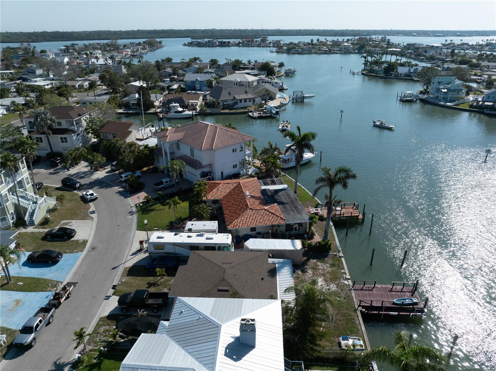 187 175TH TERRACE DR E, REDINGTON SHORES, FL, 33708