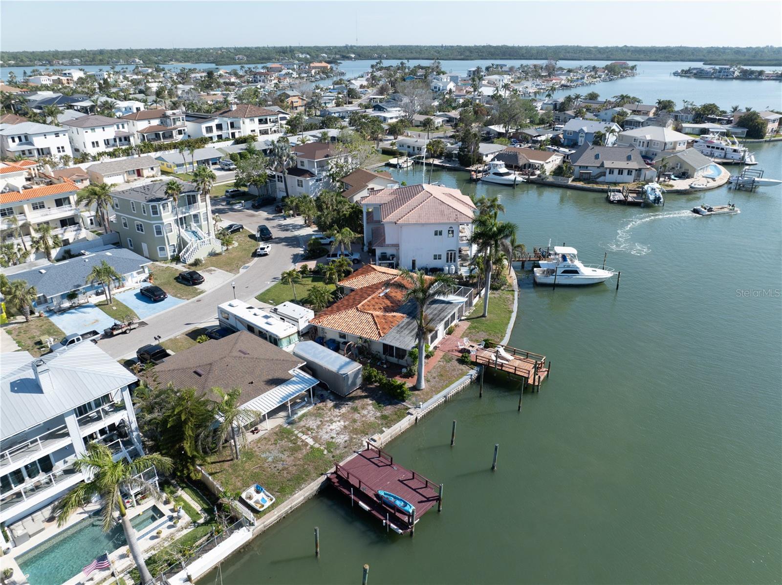 187 175TH TERRACE DR E, REDINGTON SHORES, FL, 33708
