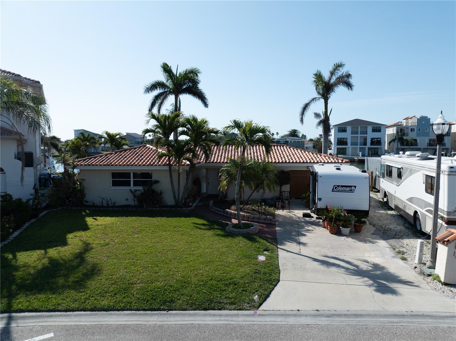 187 175TH TERRACE DR E, REDINGTON SHORES, FL, 33708