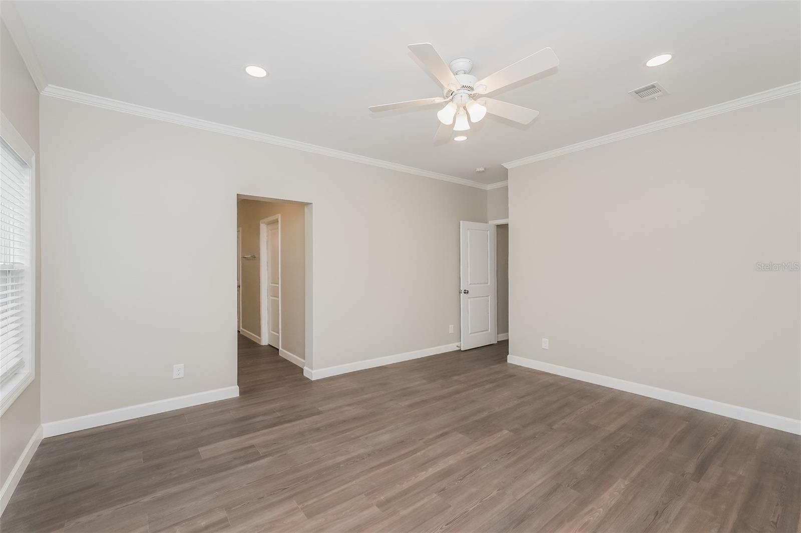 1024 MELROSE S, ST PETERSBURG, FL, 33705