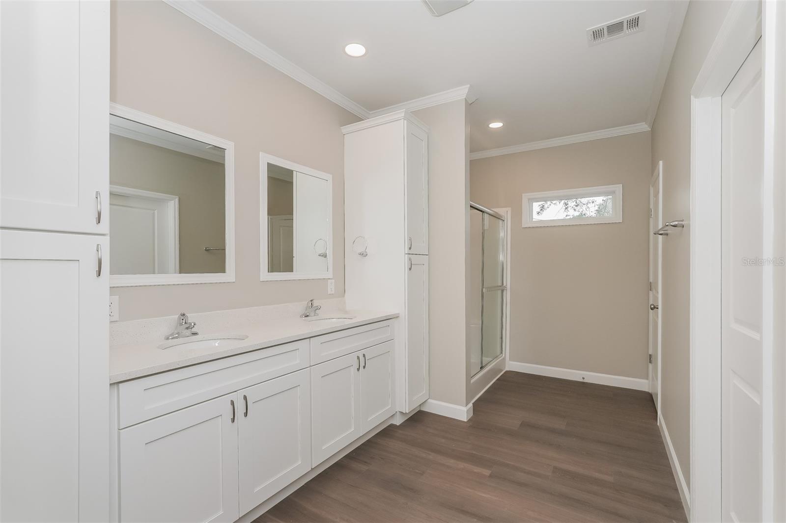 1024 MELROSE S, ST PETERSBURG, FL, 33705