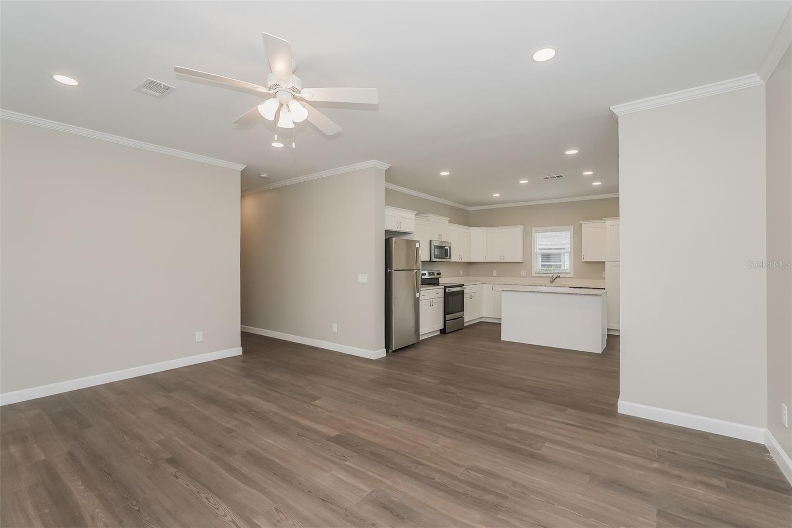 1024 MELROSE S, ST PETERSBURG, FL, 33705