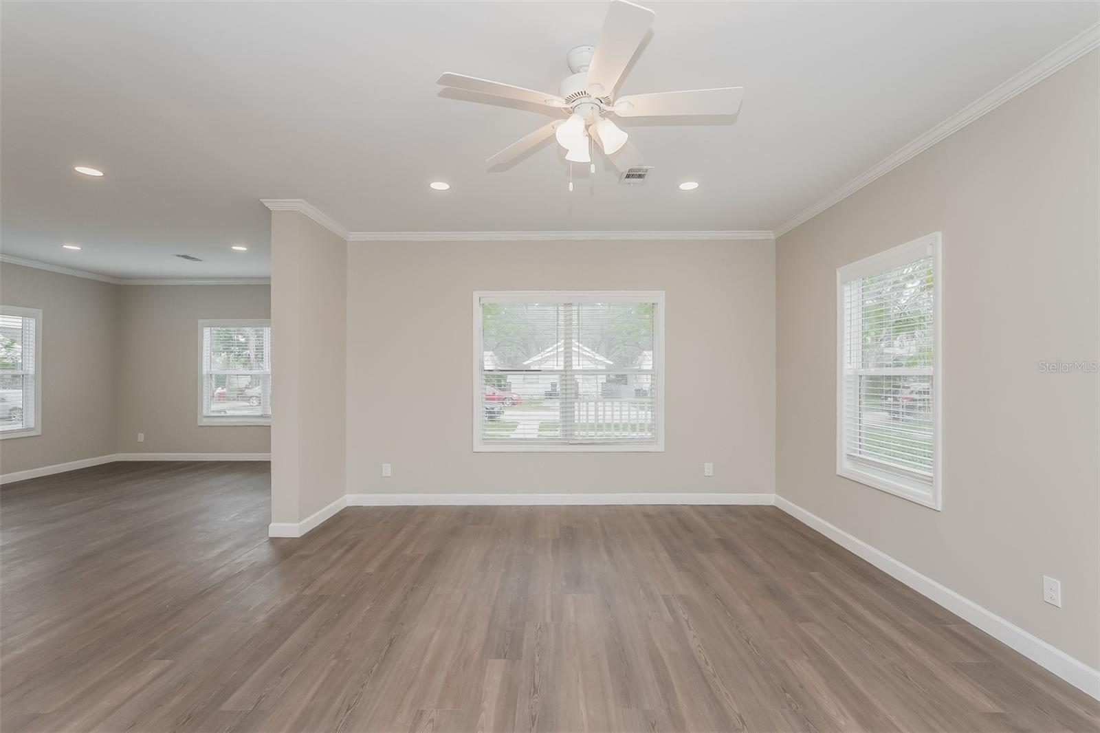 1024 MELROSE S, ST PETERSBURG, FL, 33705