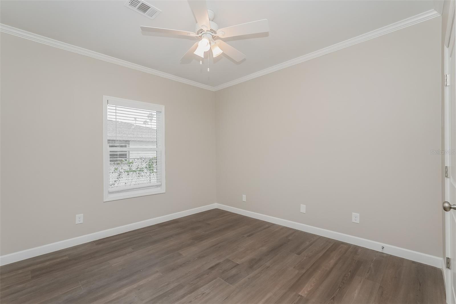 1024 MELROSE S, ST PETERSBURG, FL, 33705