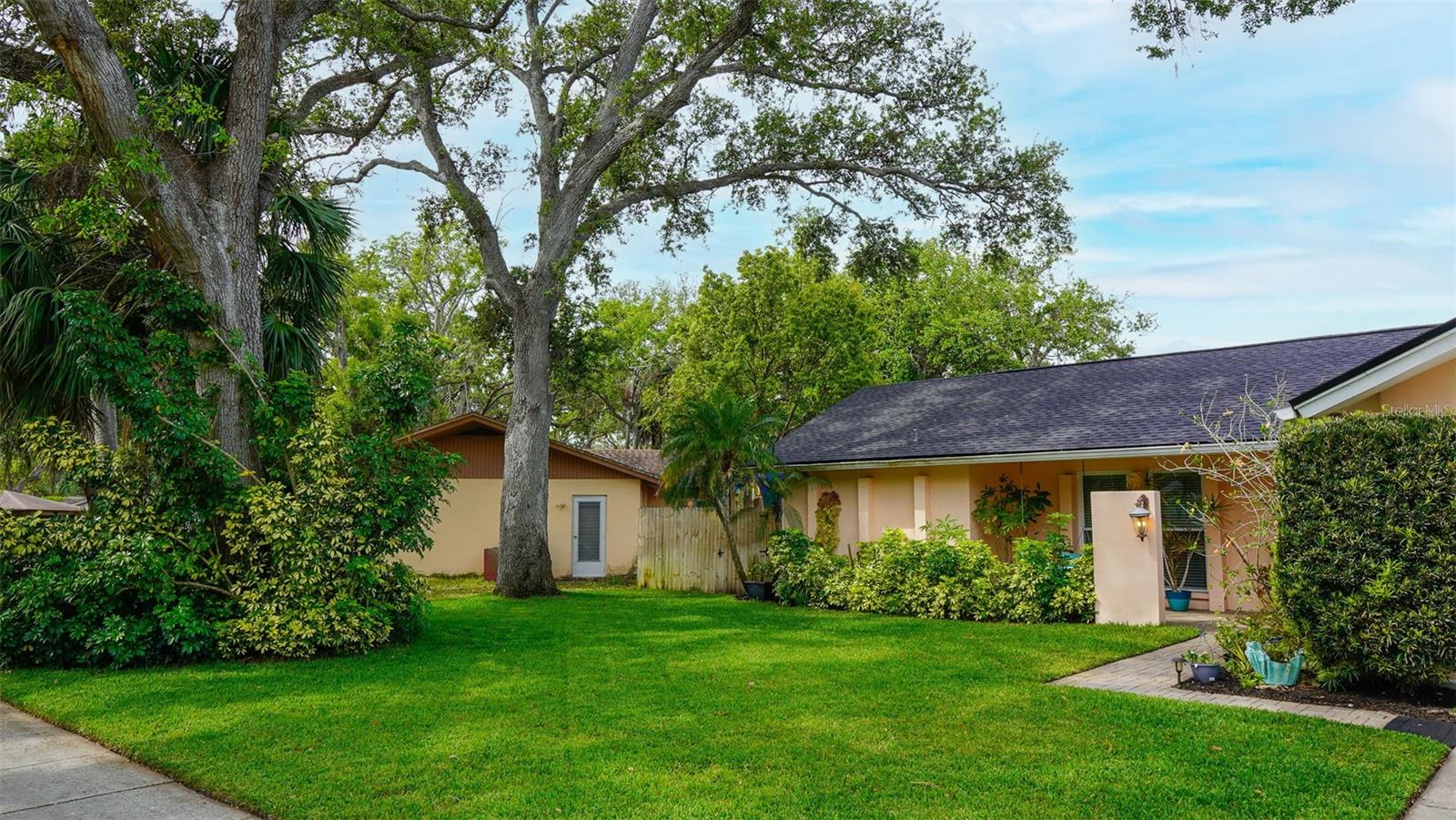 1876 OAK FOREST DR E, CLEARWATER, FL, 33759