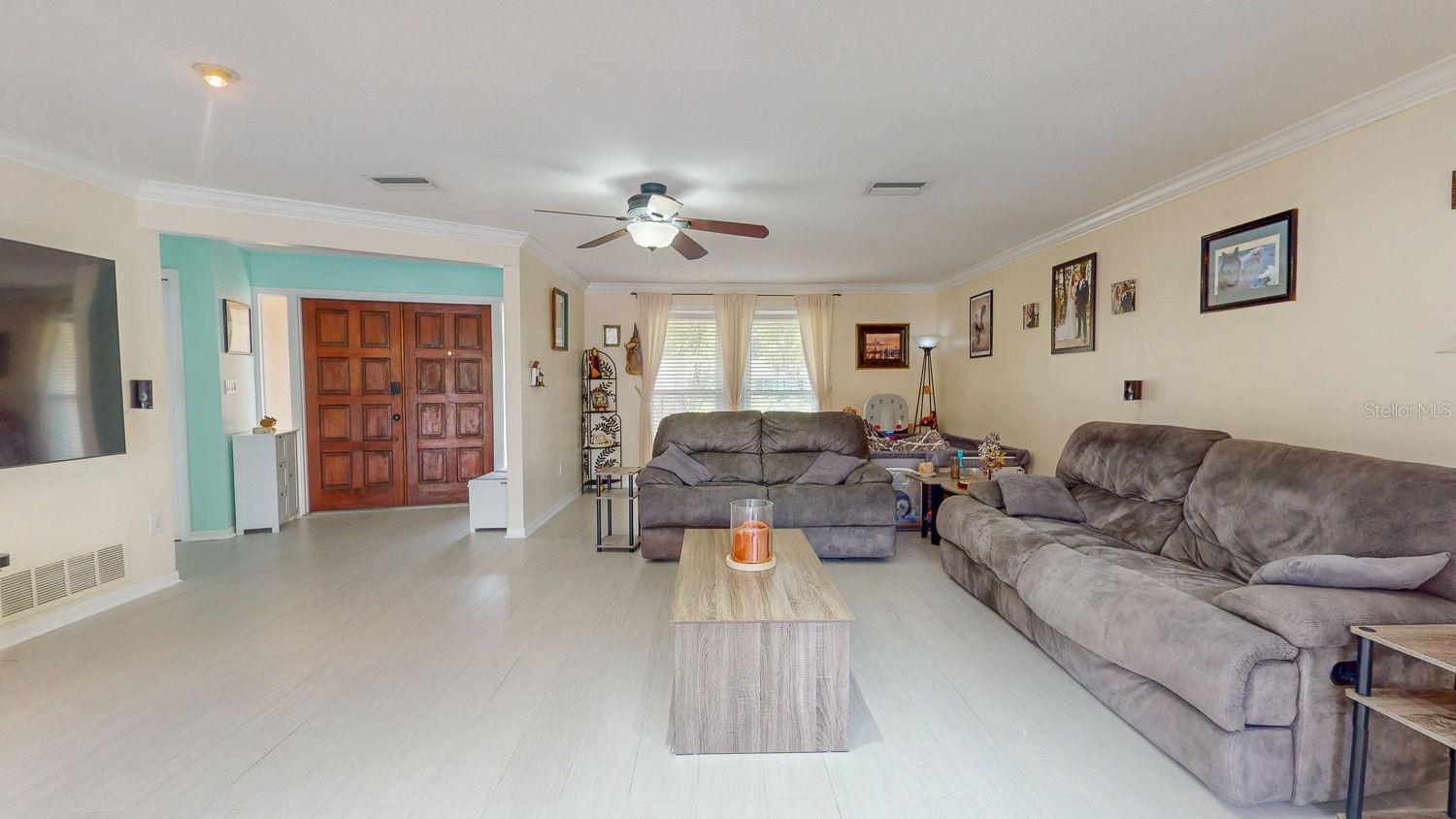 1876 OAK FOREST DR E, CLEARWATER, FL, 33759