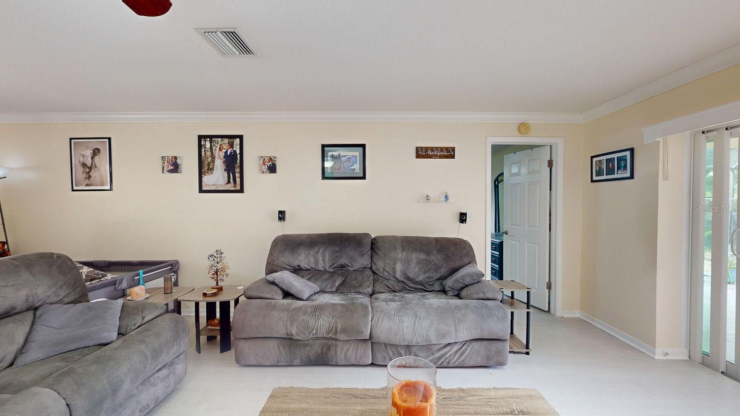 1876 OAK FOREST DR E, CLEARWATER, FL, 33759