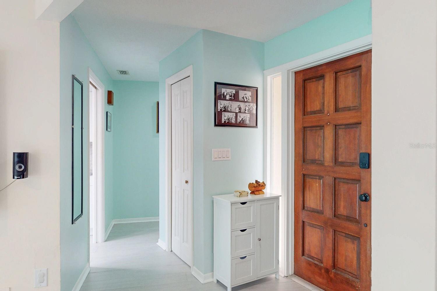 1876 OAK FOREST DR E, CLEARWATER, FL, 33759