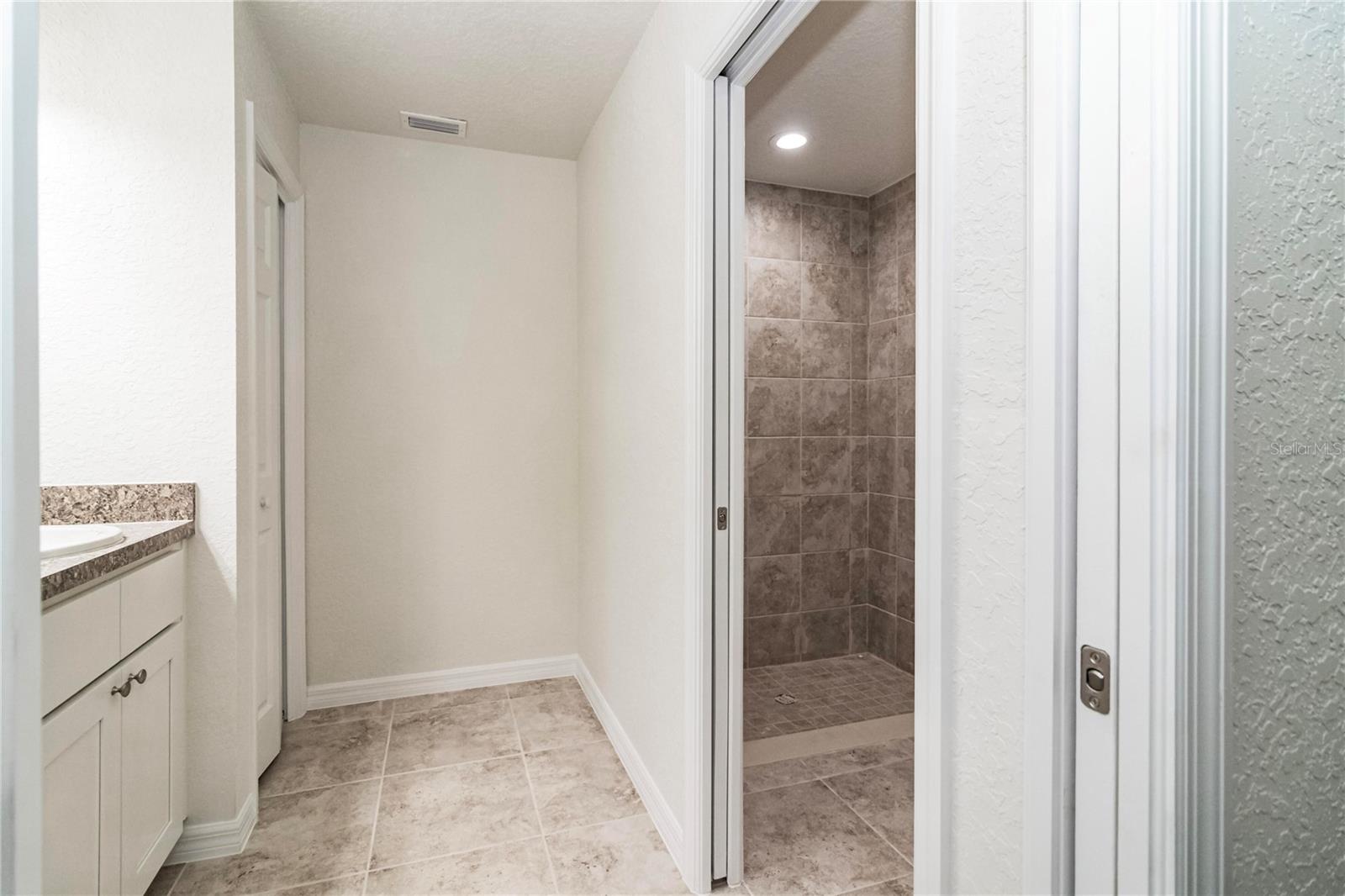 22 LAUREL CRSE, OCALA, FL, 34480