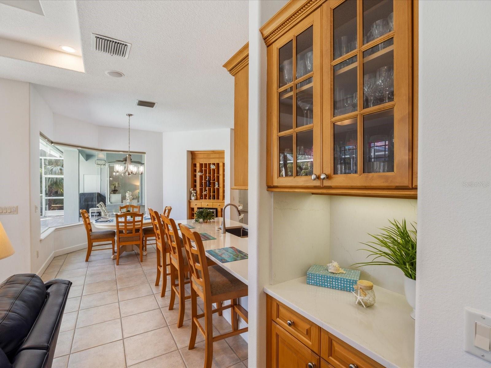 223 HIGHLAND WOODS DR, SAFETY HARBOR, FL, 34695