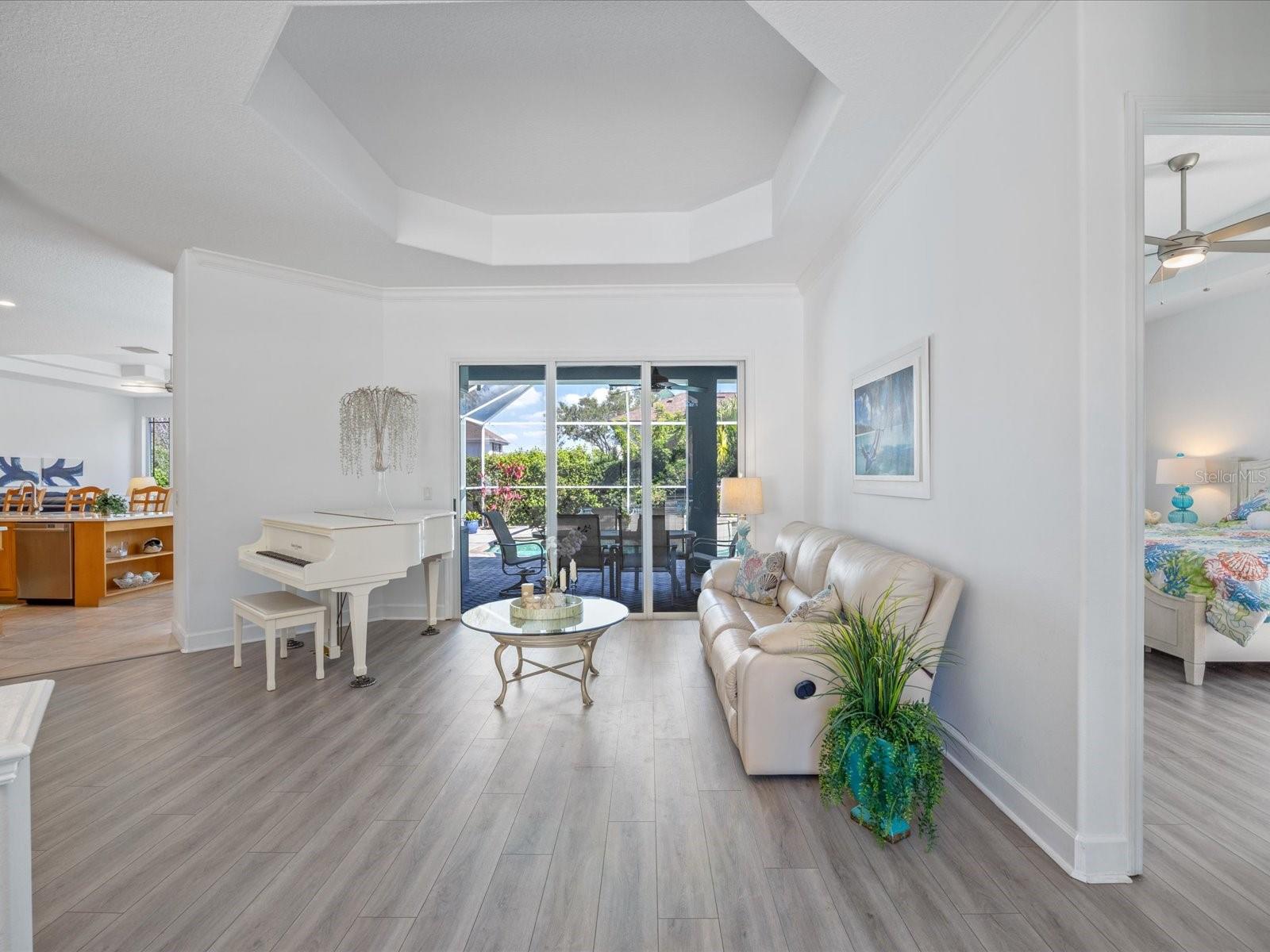 223 HIGHLAND WOODS DR, SAFETY HARBOR, FL, 34695