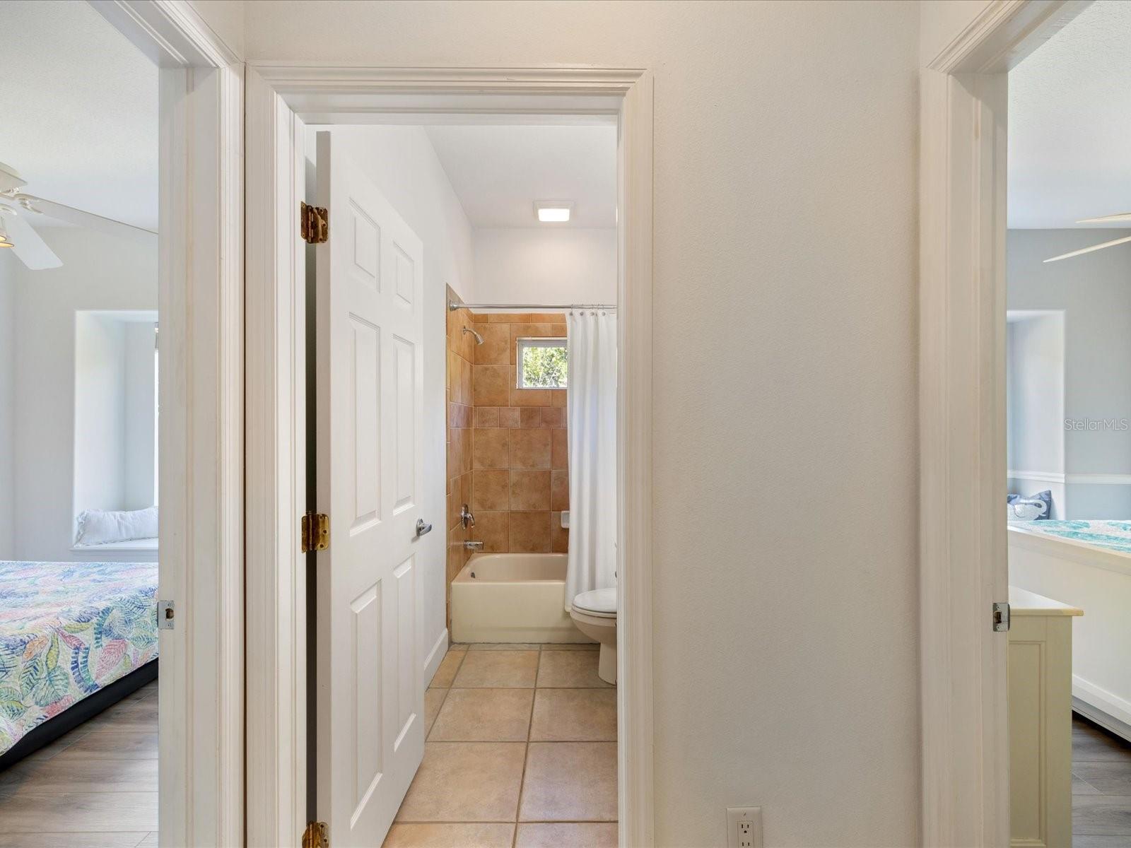 223 HIGHLAND WOODS DR, SAFETY HARBOR, FL, 34695